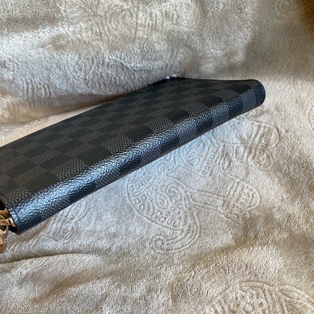 SOLD. Louis Vuitton large zippy organizer - Picture 5 of 10